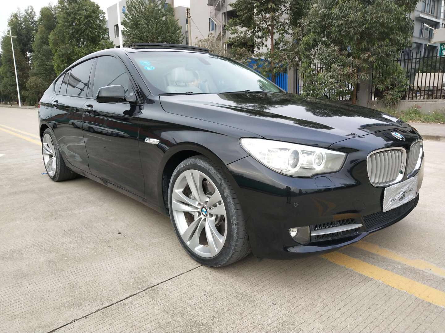 12宝马gt550i v8 黑色